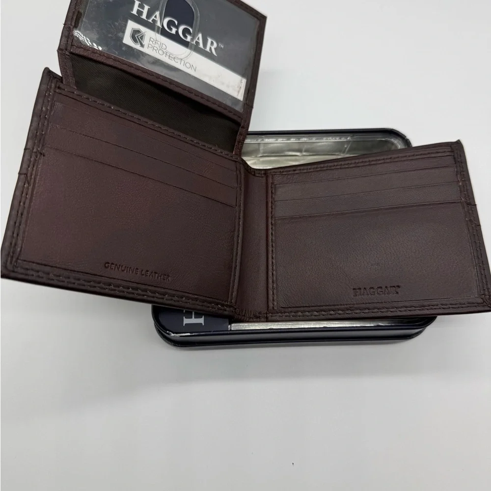NWT Haggar Brown Leather RFID Bifold Wallet Gift Box
